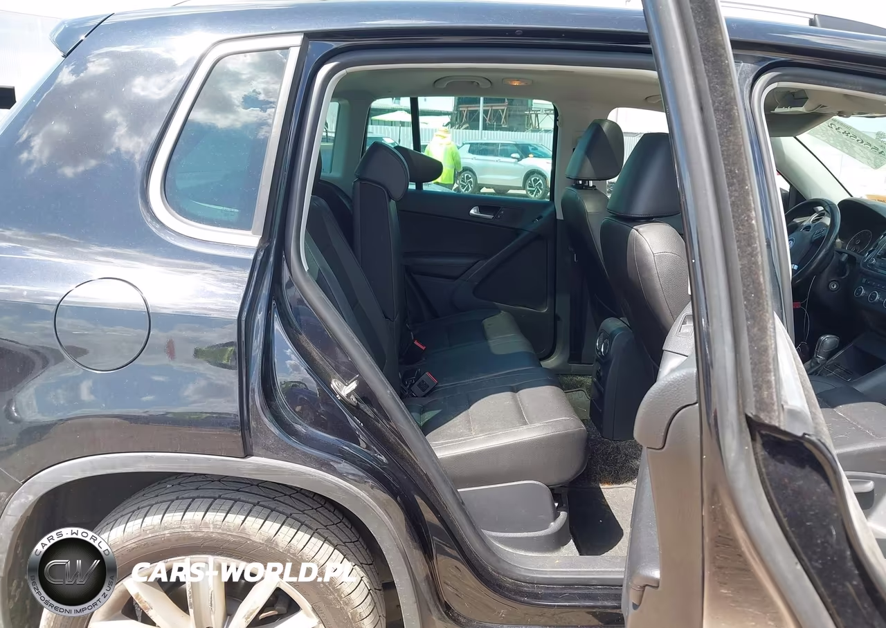2013 Volkswagen Tiguan Se VIN:WVGAV7AX5DW523345 - 8