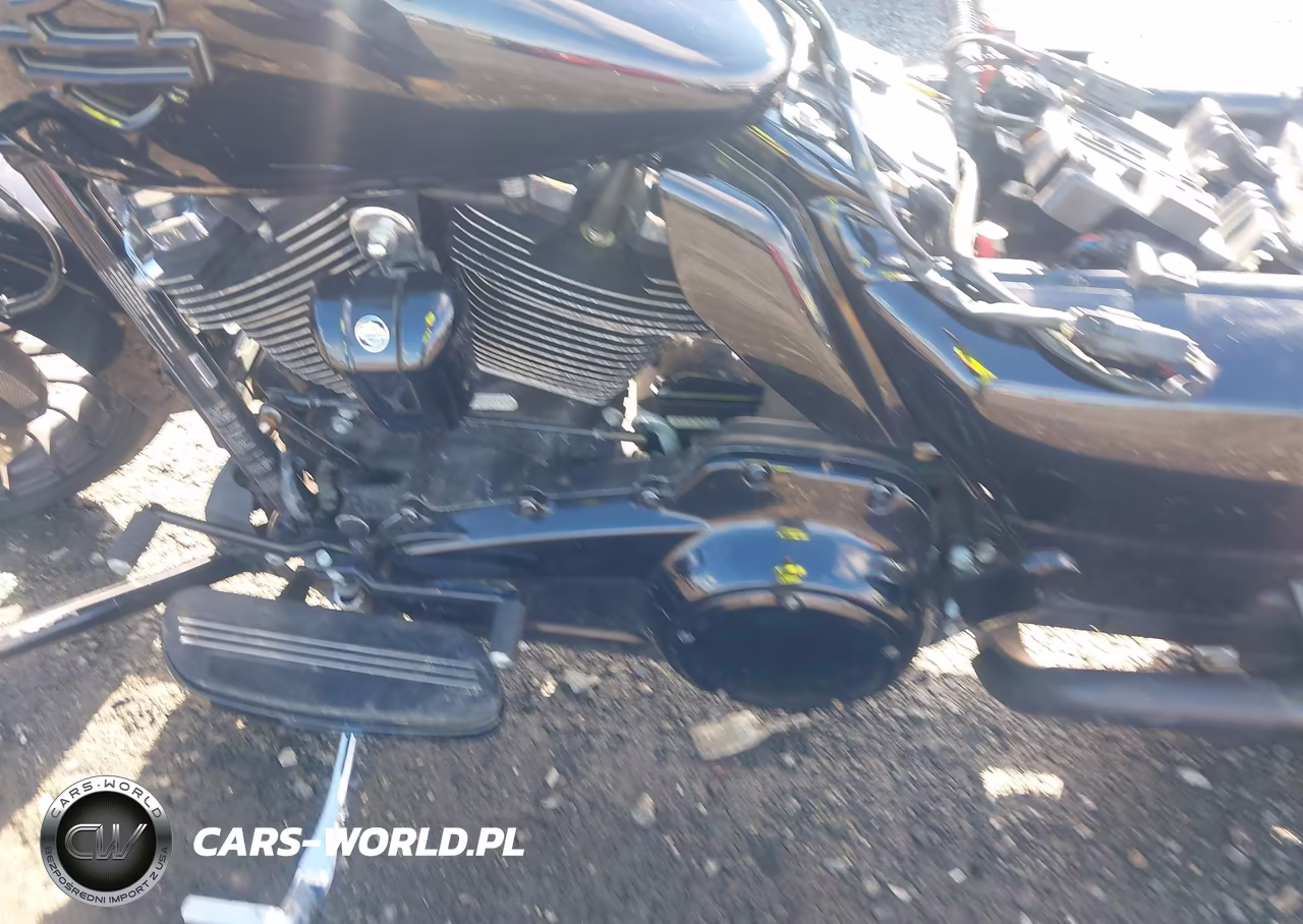 2018 Harley-Davidson Flhrxs VIN:1HD1KVC18JB666303 - 9