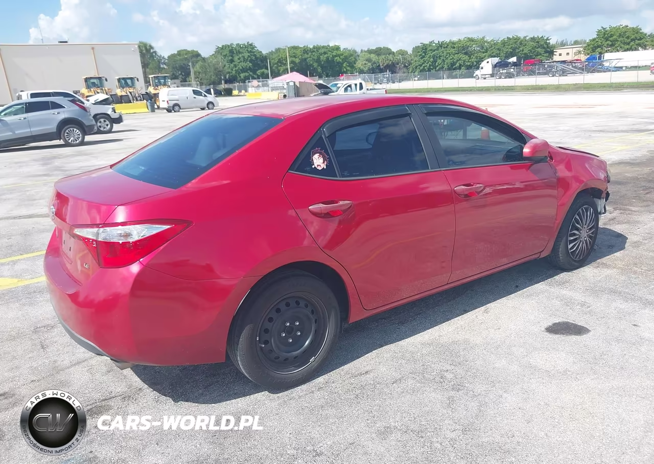 2016 Toyota Corolla Le VIN:2T1BURHE2GC680078 - 4