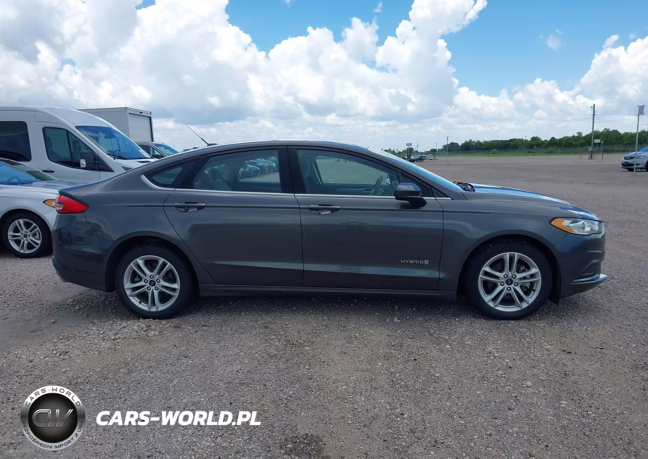 2018 Ford Fusion Hybrid S VIN:3FA6P0UU9JR282083 - 13