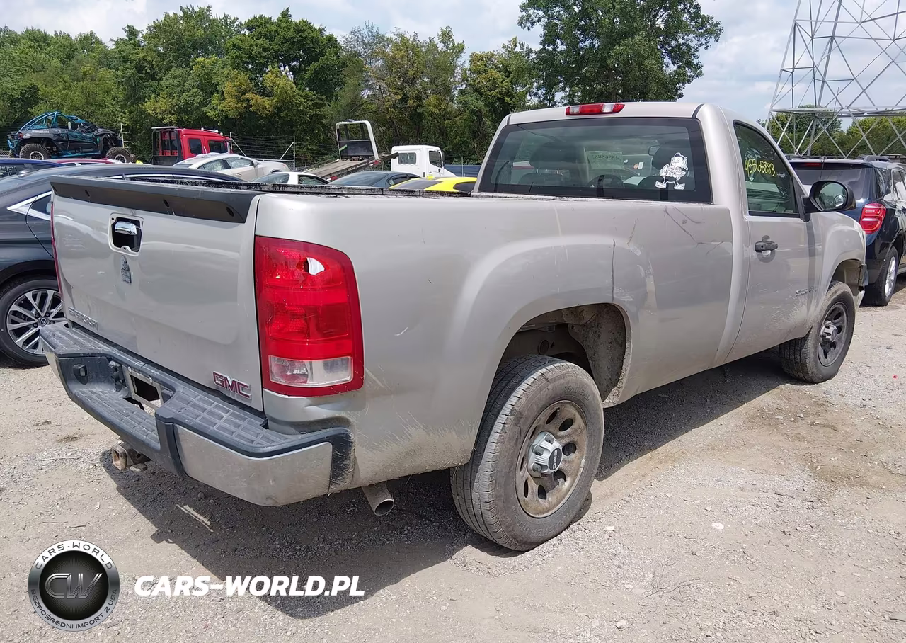 2007 GMC Sierra 1500 Work Truck VIN:1GTEC14C57Z588717 - 4