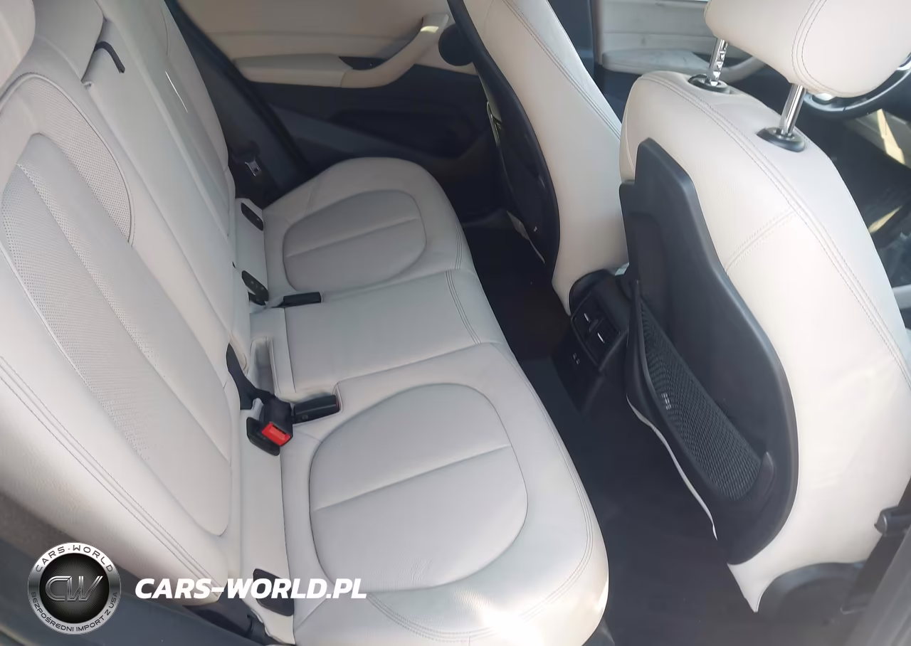 2018 BMW X1 xDrive28I VIN:WBXHT3C38J3H30584 - 8