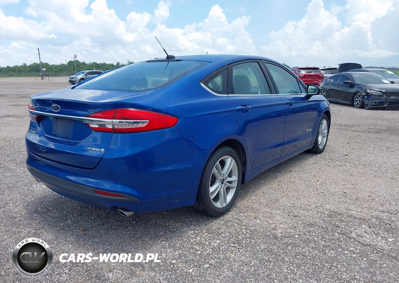 2018 Ford Fusion Hybrid S VIN:3FA6P0UU8JR100552 - 4