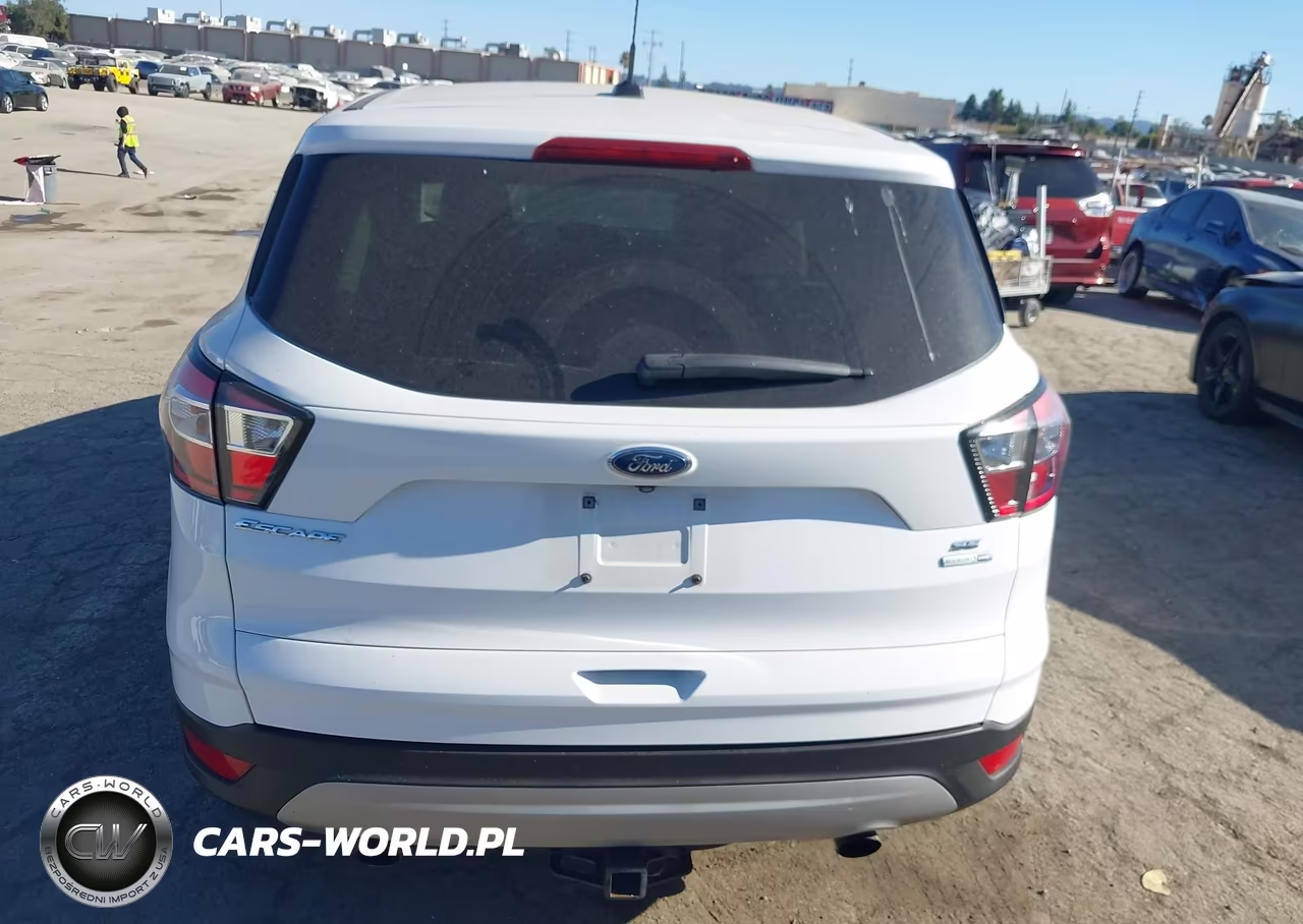 2017 Ford Escape Se VIN:1FMCU9GDXHUD45471 - 16