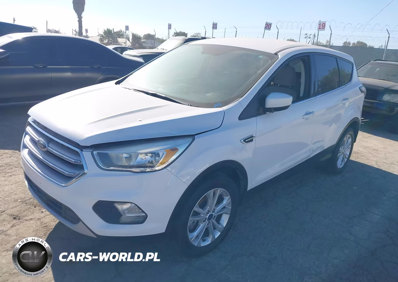 2017 Ford Escape Se VIN:1FMCU9GDXHUD45471 - 2
