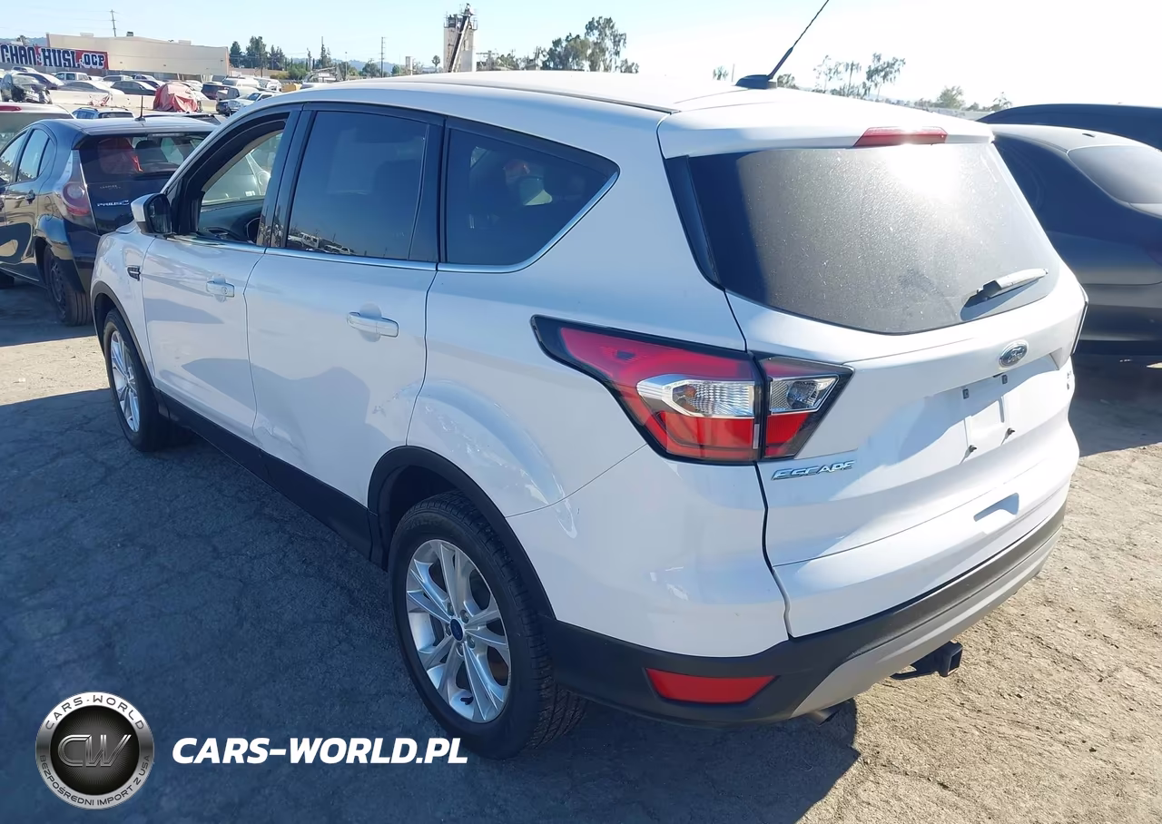 2017 Ford Escape Se VIN:1FMCU9GDXHUD45471 - 3