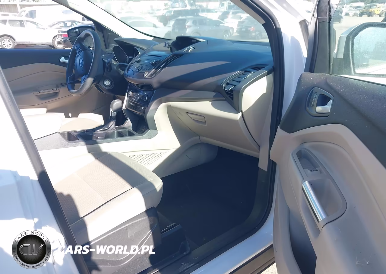 2017 Ford Escape Se VIN:1FMCU9GDXHUD45471 - 5