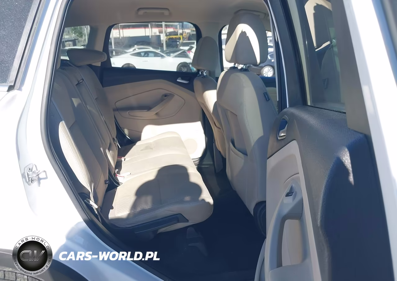 2017 Ford Escape Se VIN:1FMCU9GDXHUD45471 - 8