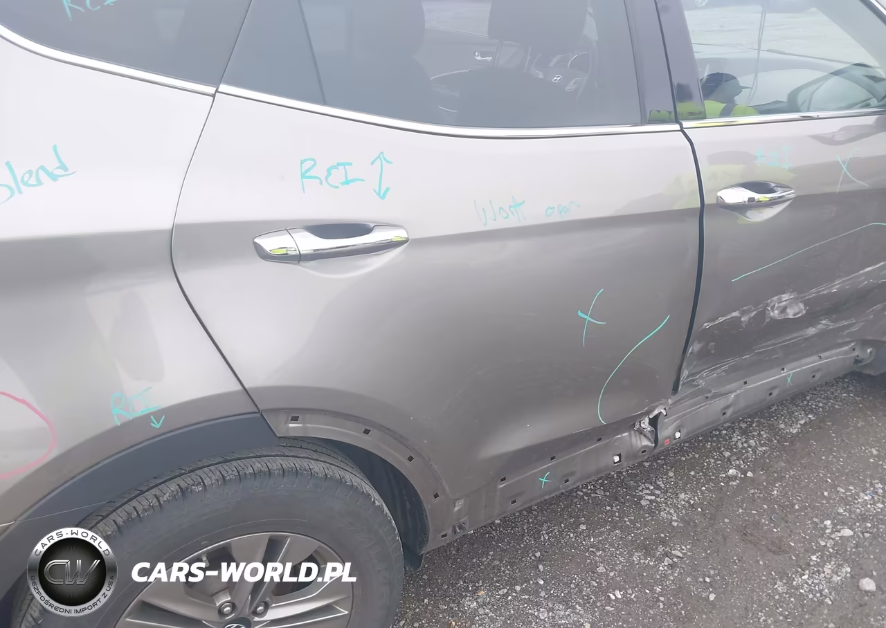 2015 Hyundai Santa Fe Sport 2.4L VIN:5XYZUDLB1FG290946 - 6