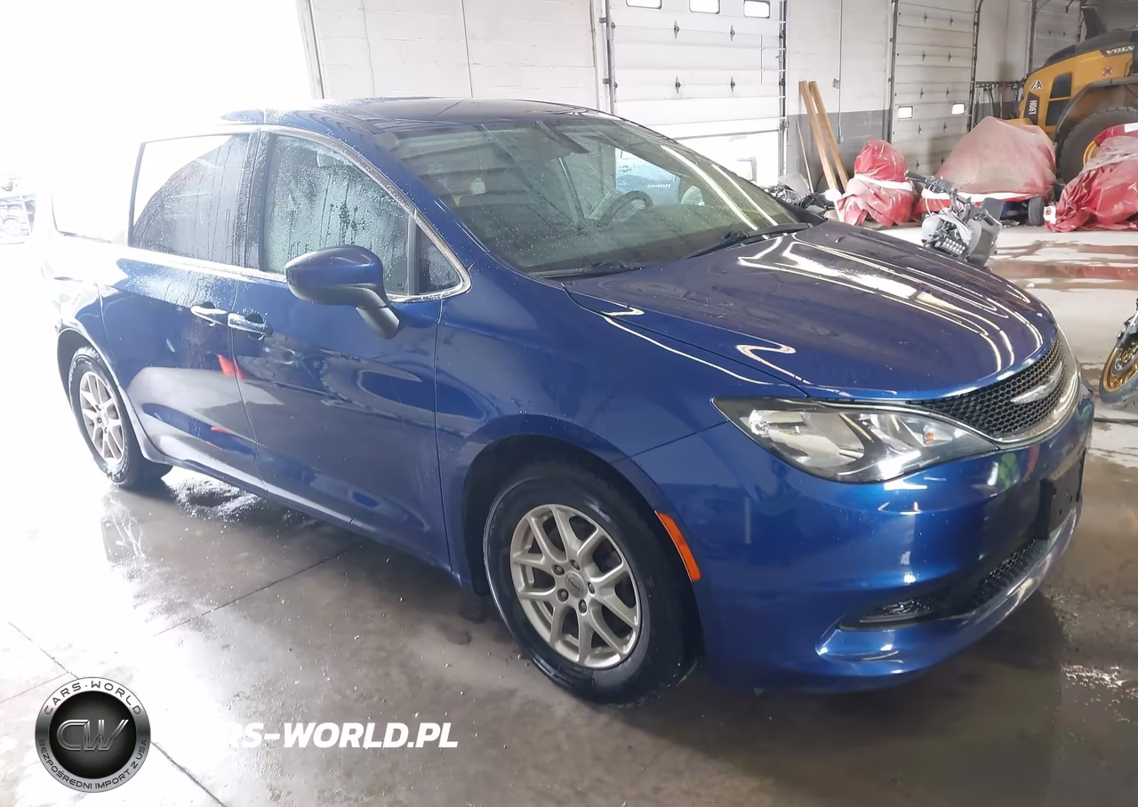 2021 Chrysler Voyager Lx