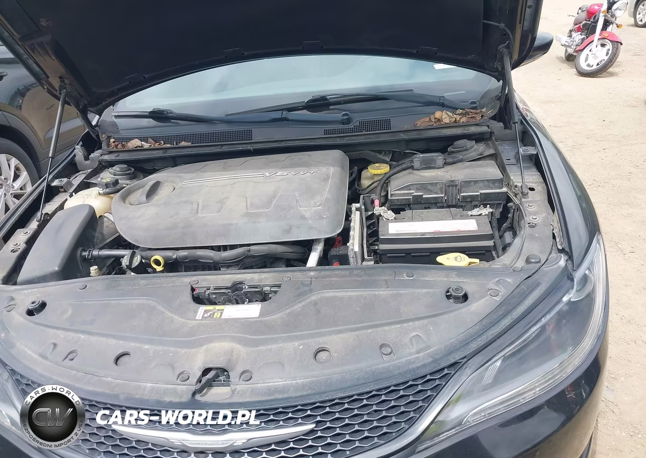2015 Chrysler 200 S VIN:1C3CCCDG5FN589513 - 10
