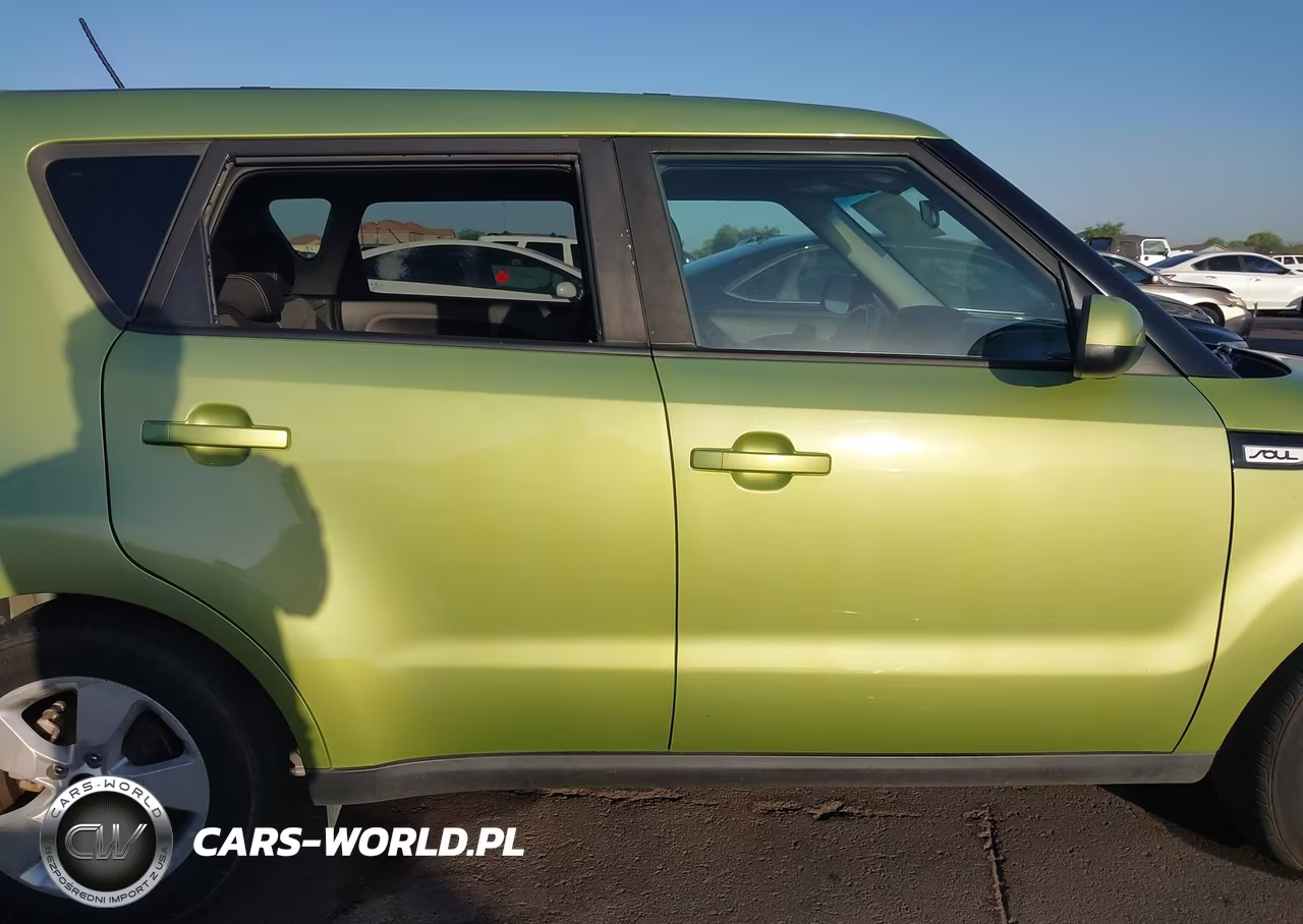 2018 Kia Soul VIN:KNDJN2A28J7902728 - 13