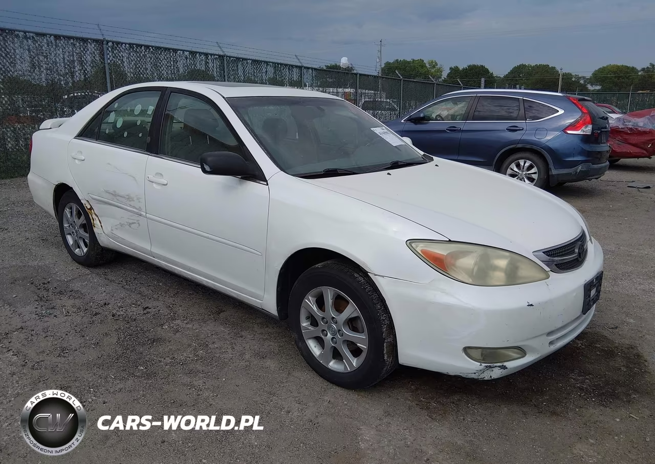 2004 Toyota Camry Le – zdjęcie 1 z 12