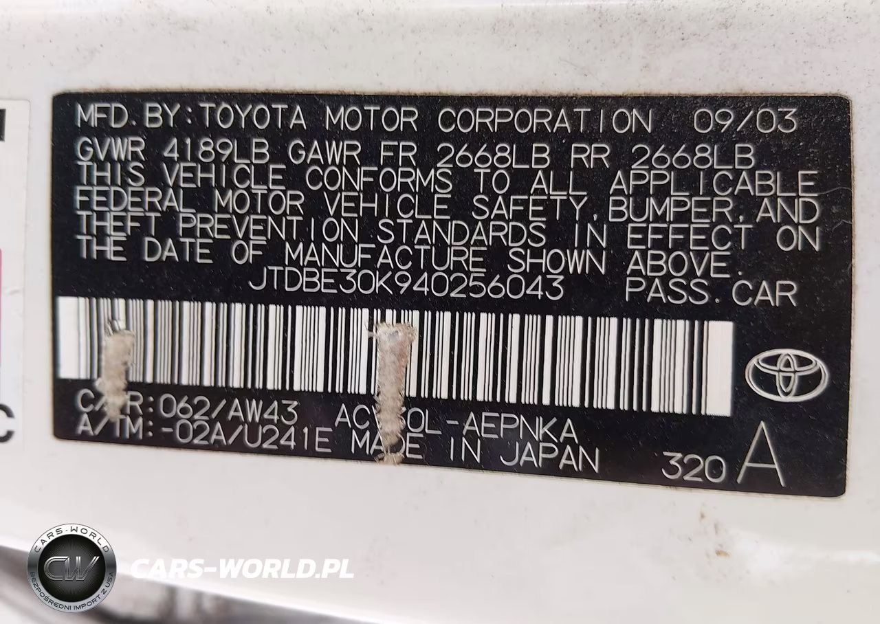 2004 Toyota Camry Le VIN:JTDBE30K940256043 - 9