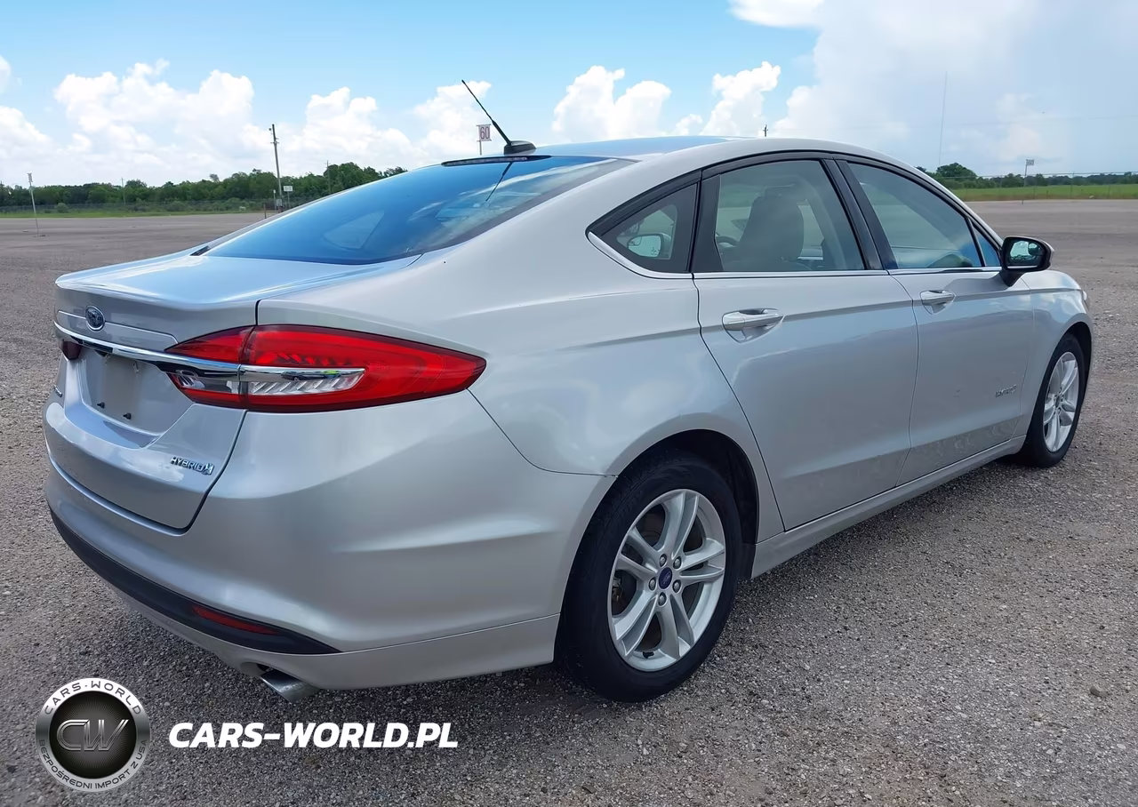 2018 Ford Fusion Hybrid S VIN:3FA6P0UU8JR282074 - 4
