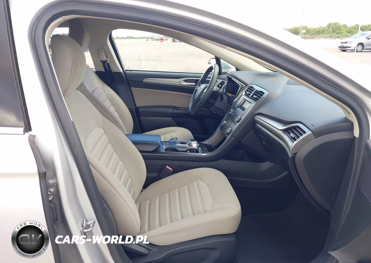 2018 Ford Fusion Hybrid S VIN:3FA6P0UU8JR282074 - 5