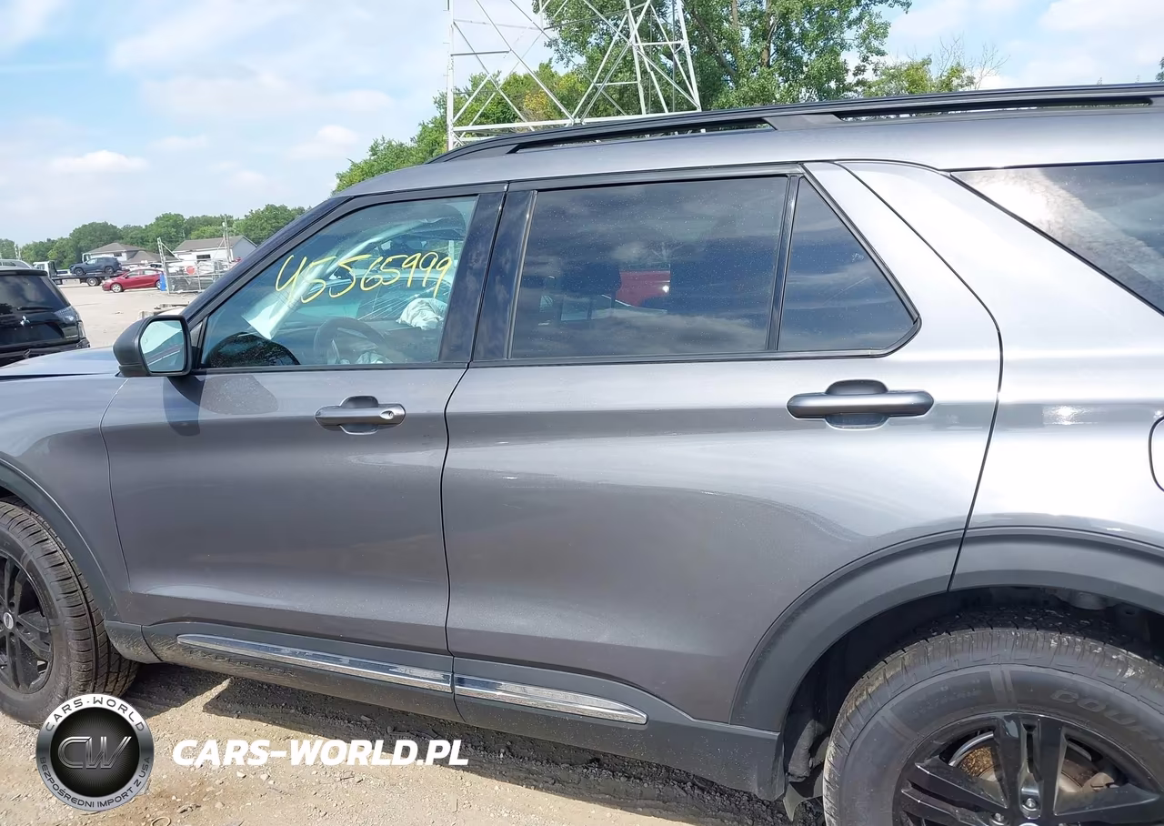 2021 Ford Explorer Xlt VIN:1FMSK8DH0MGB27356 - 14