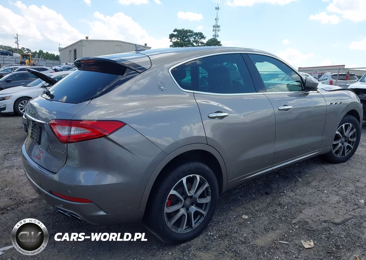 2017 Maserati Levante VIN:ZN661XUA3HX236209 - 4