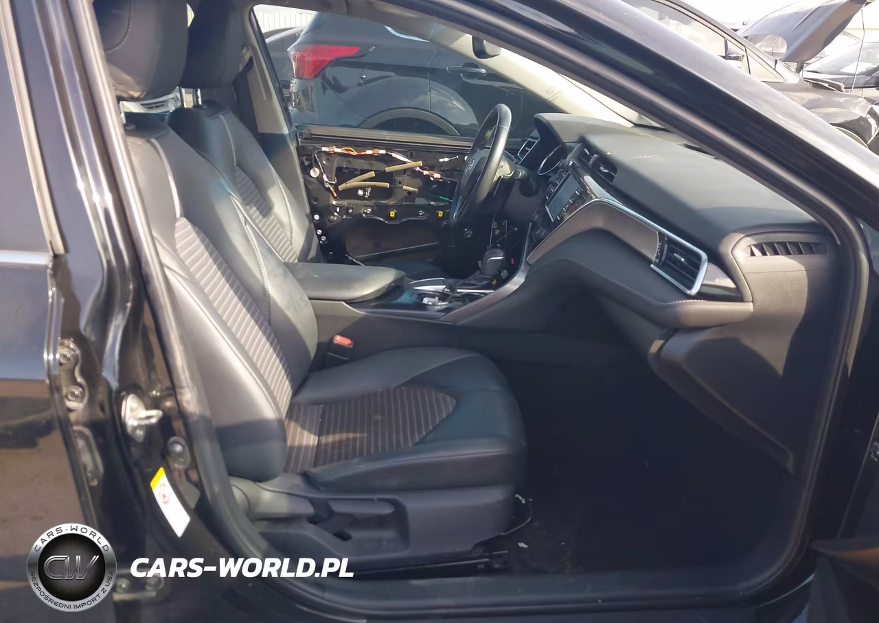 2018 Toyota Camry Se VIN:4T1B11HK7JU141168 - 5