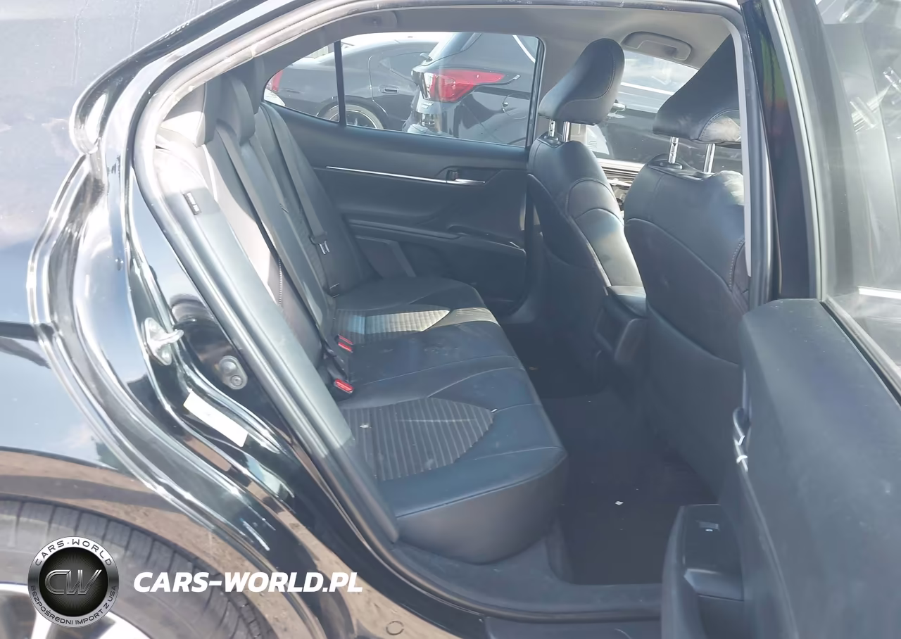 2018 Toyota Camry Se VIN:4T1B11HK7JU141168 - 8