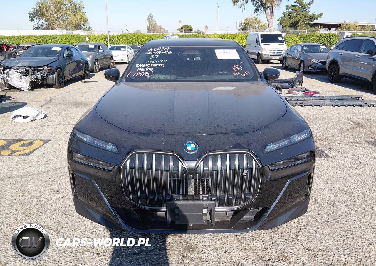 2023 BMW I7 xDrive60 VIN:WBY53EJ05PCL63717 - 13