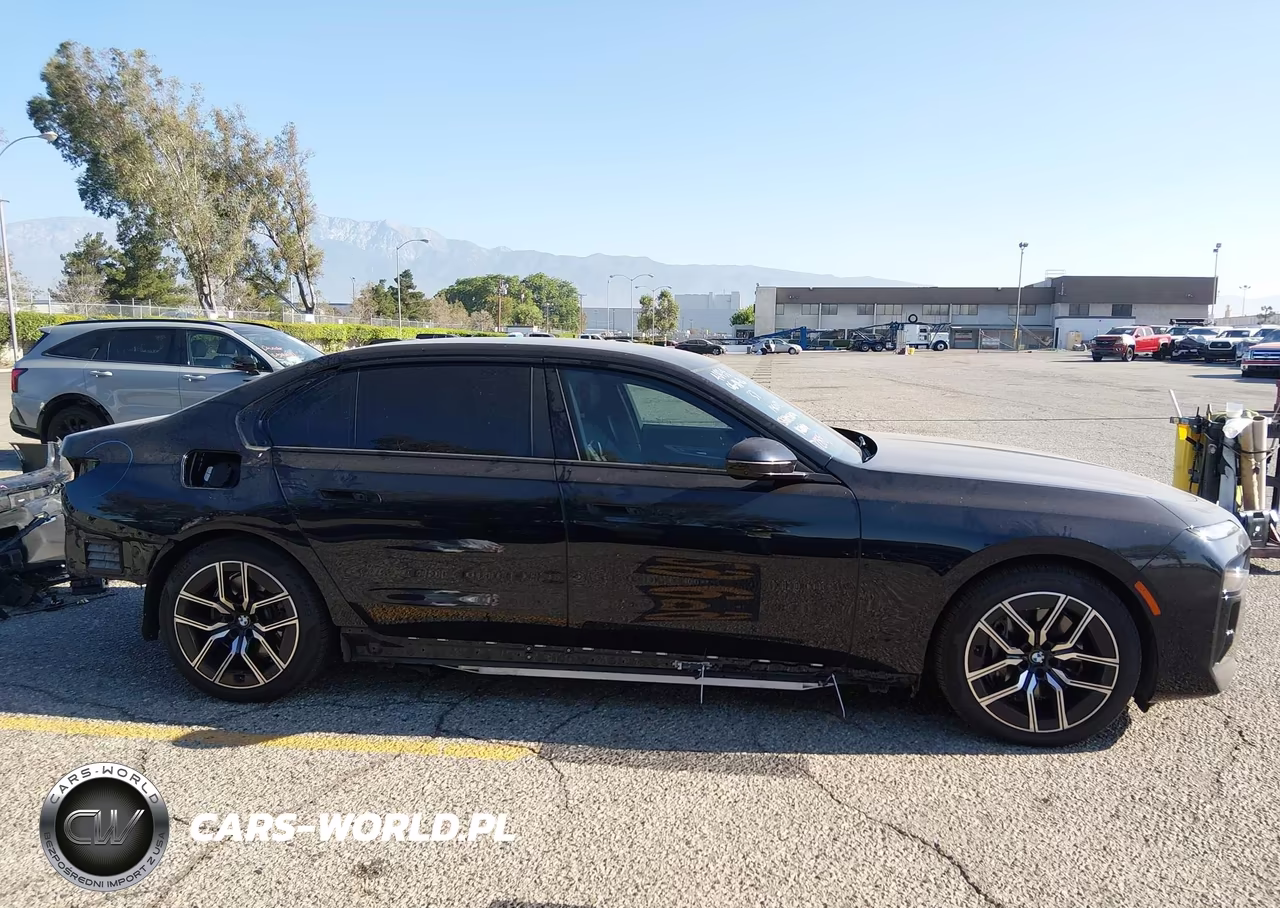 2023 BMW I7 xDrive60 VIN:WBY53EJ05PCL63717 - 14