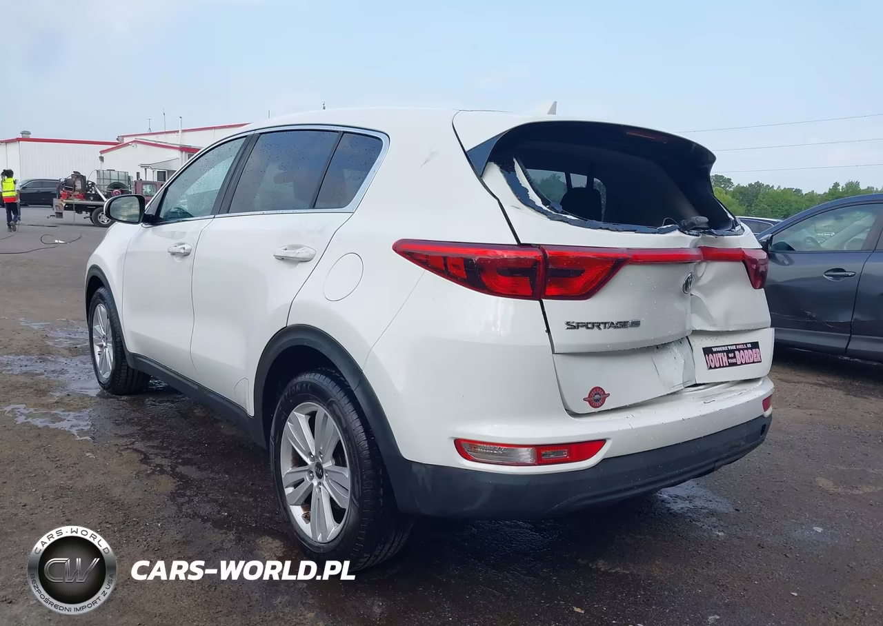 2018 Kia Sportage Lx VIN:KNDPM3AC4J7443967 - 3