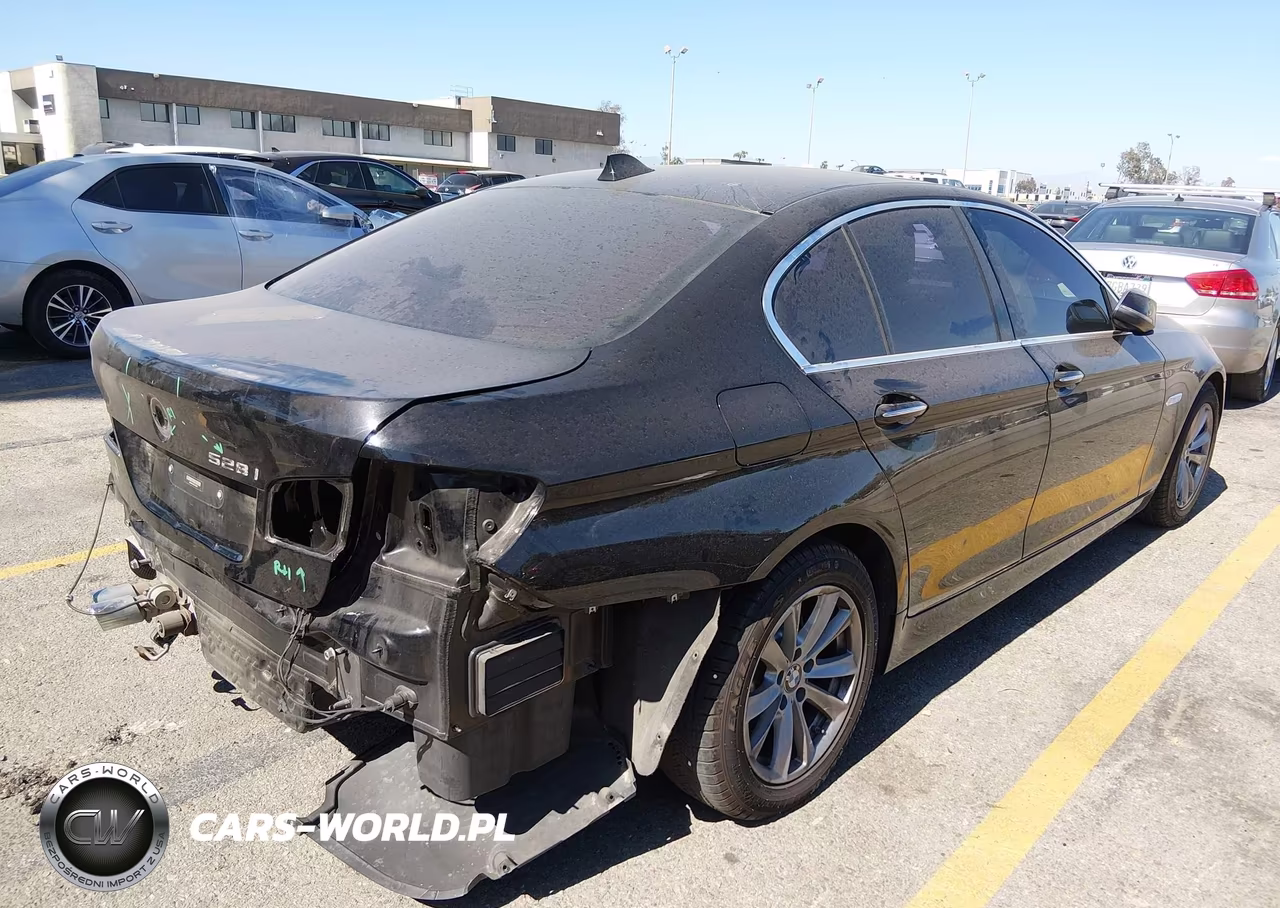 2016 BMW 528I VIN:WBA5A5C55GG353789 - 4