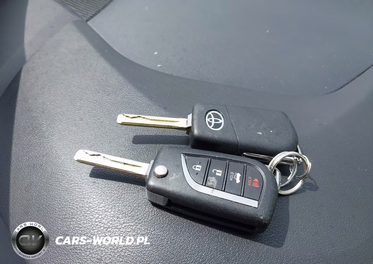 2022 Toyota Corolla Le VIN:5YFEPMAE2NP314538 - 11