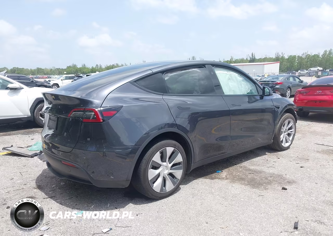 2024 Tesla Model Y Long Range Single Motor Rear-Wheel Drive-Rwd VIN:7SAYGDED1RF016663 - 4