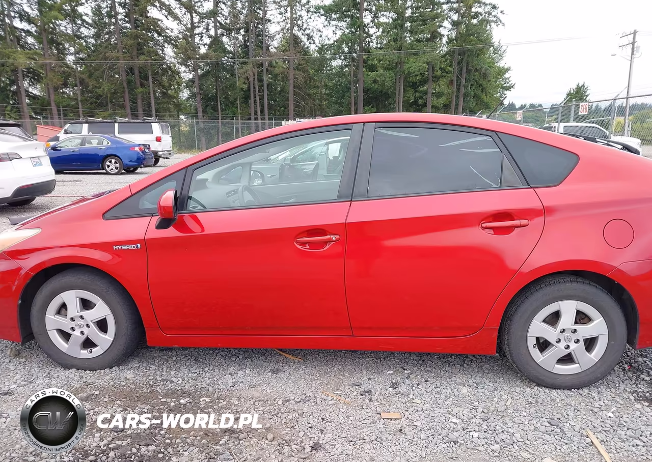 2011 Toyota Prius Two VIN:JTDKN3DU6B1477196 - 14