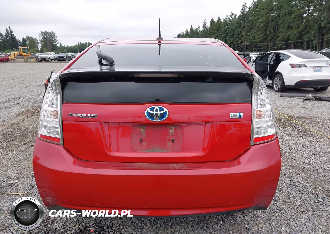 2011 Toyota Prius Two VIN:JTDKN3DU6B1477196 - 16