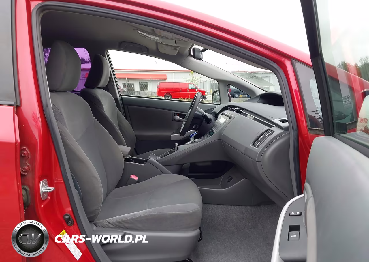 2011 Toyota Prius Two VIN:JTDKN3DU6B1477196 - 17