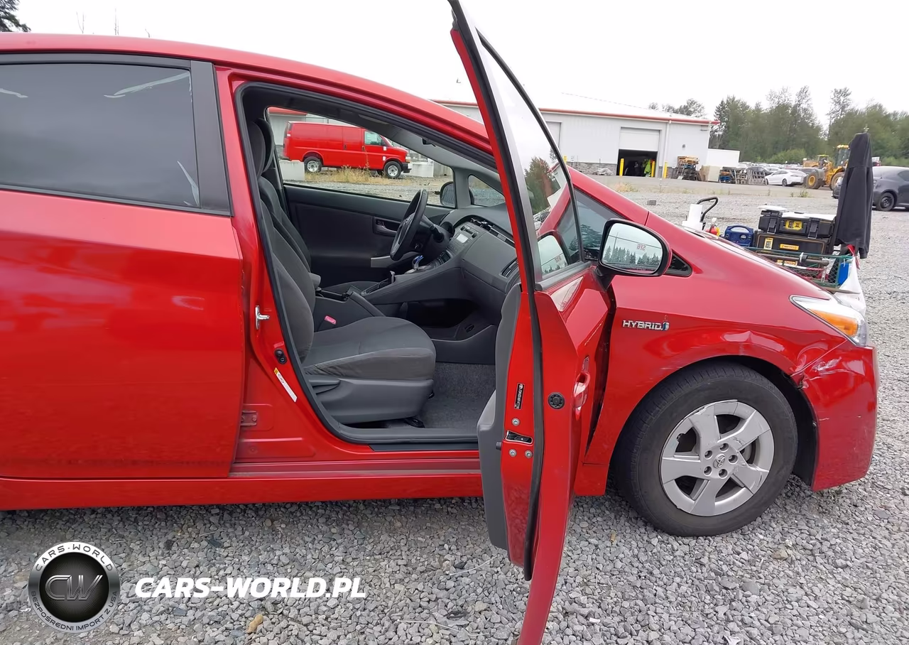2011 Toyota Prius Two VIN:JTDKN3DU6B1477196 - 5