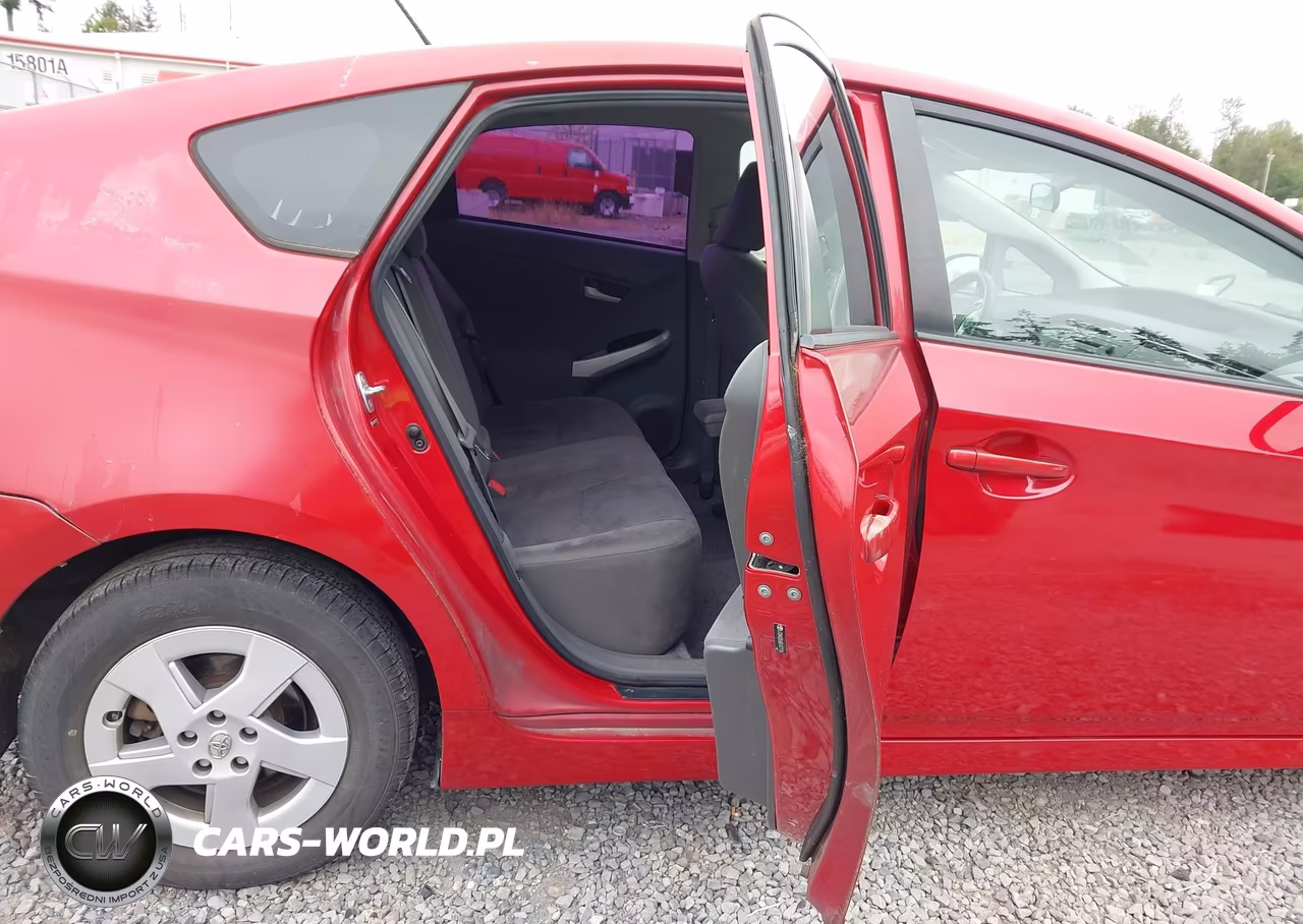 2011 Toyota Prius Two VIN:JTDKN3DU6B1477196 - 8