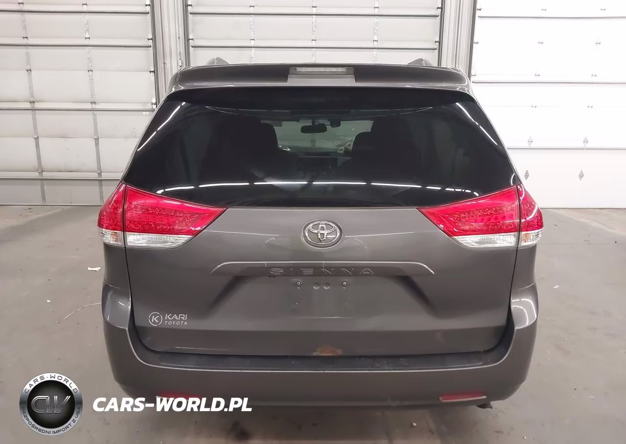 2011 Toyota Sienna Le V6 VIN:5TDKK3DC3BS116169 - 16
