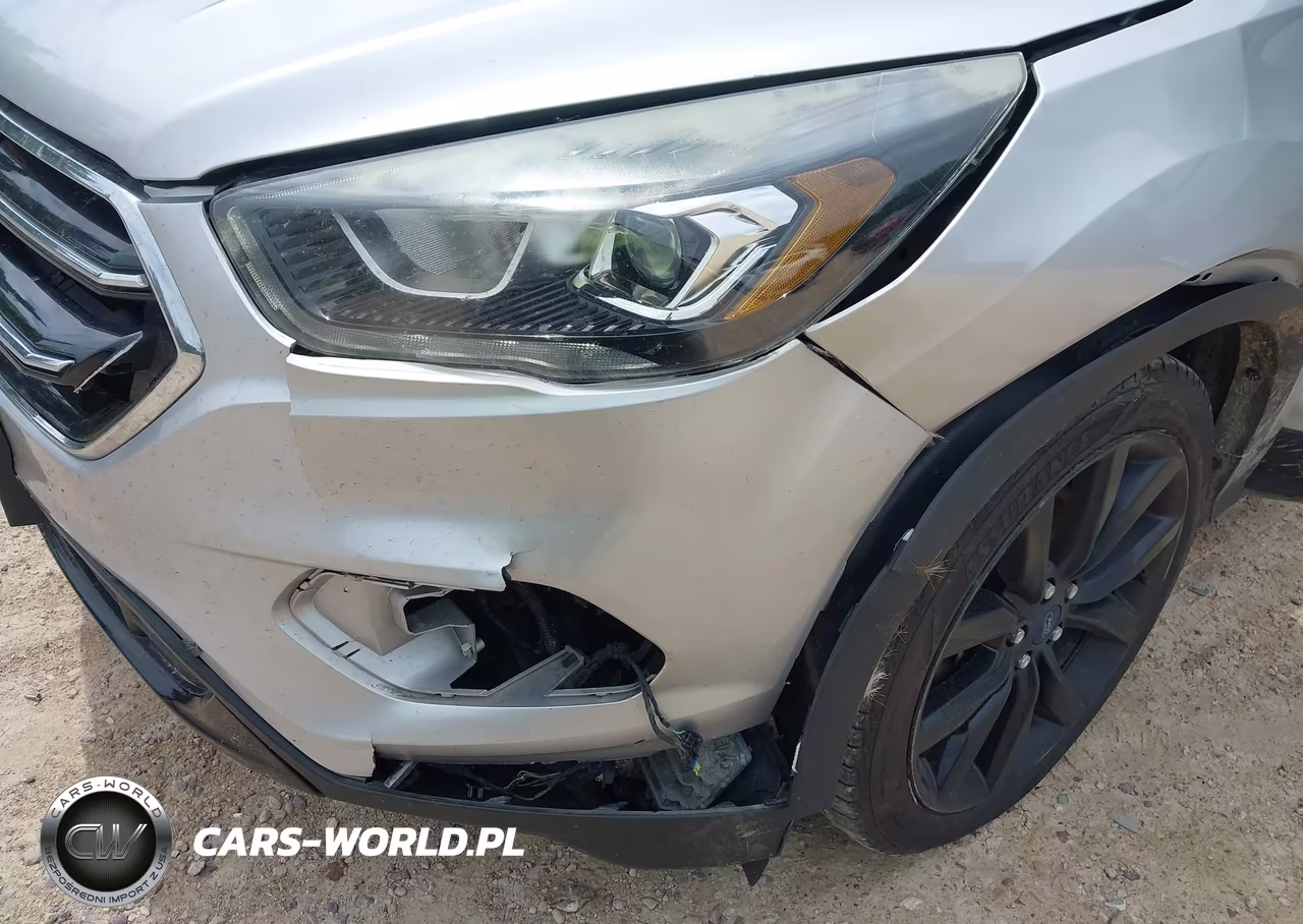 2018 Ford Escape Se VIN:1FMCU9GDXJUB09683 - 5
