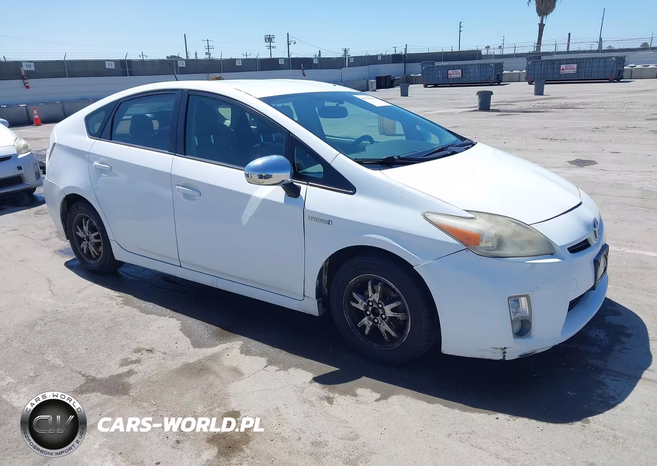 2010 Toyota Prius V – zdjęcie 1 z 11