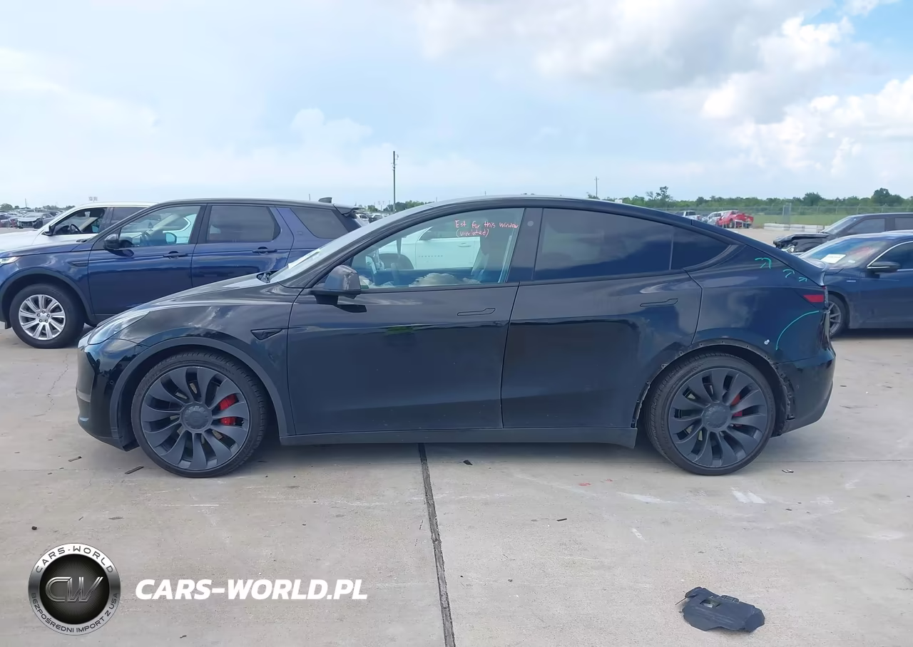 2022 Tesla Model Y Performance Dual Motor All-Wheel Drive VIN:7SAYGDEF3NF353542 - 14