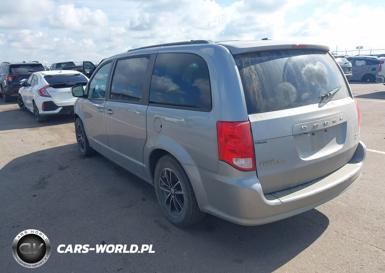 2018 Dodge Grand Caravan Gt VIN:2C4RDGEG3JR147575 - 3