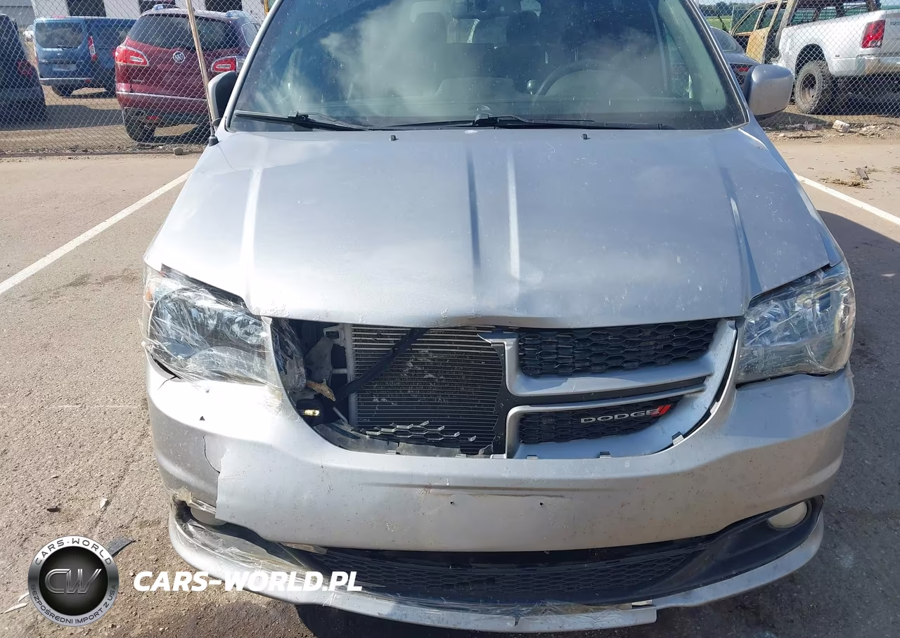 2018 Dodge Grand Caravan Gt VIN:2C4RDGEG3JR147575 - 6