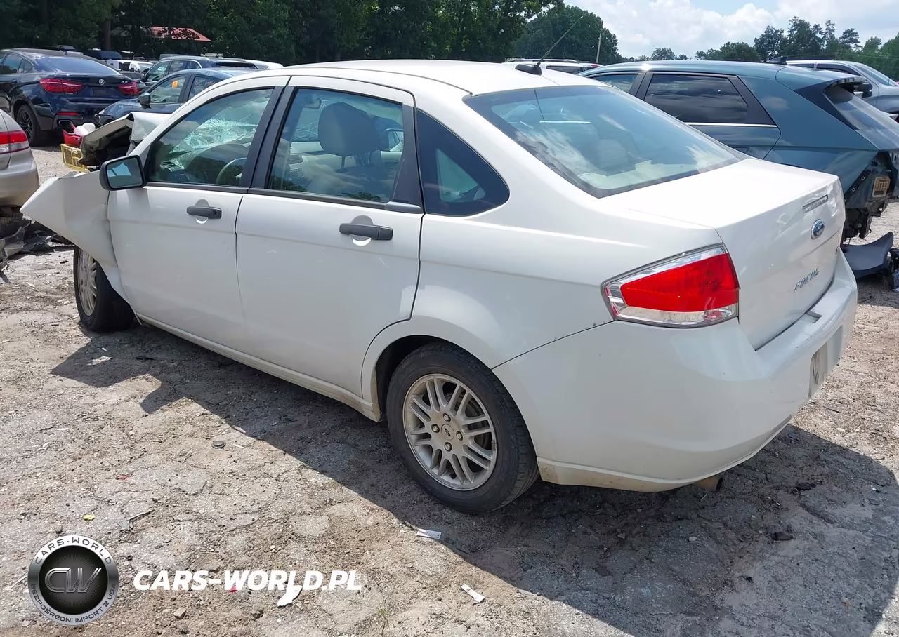 2011 Ford Focus Se VIN:1FAHP3FN6BW132706 - 3