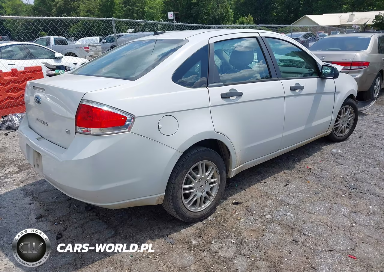 2011 Ford Focus Se VIN:1FAHP3FN6BW132706 - 4
