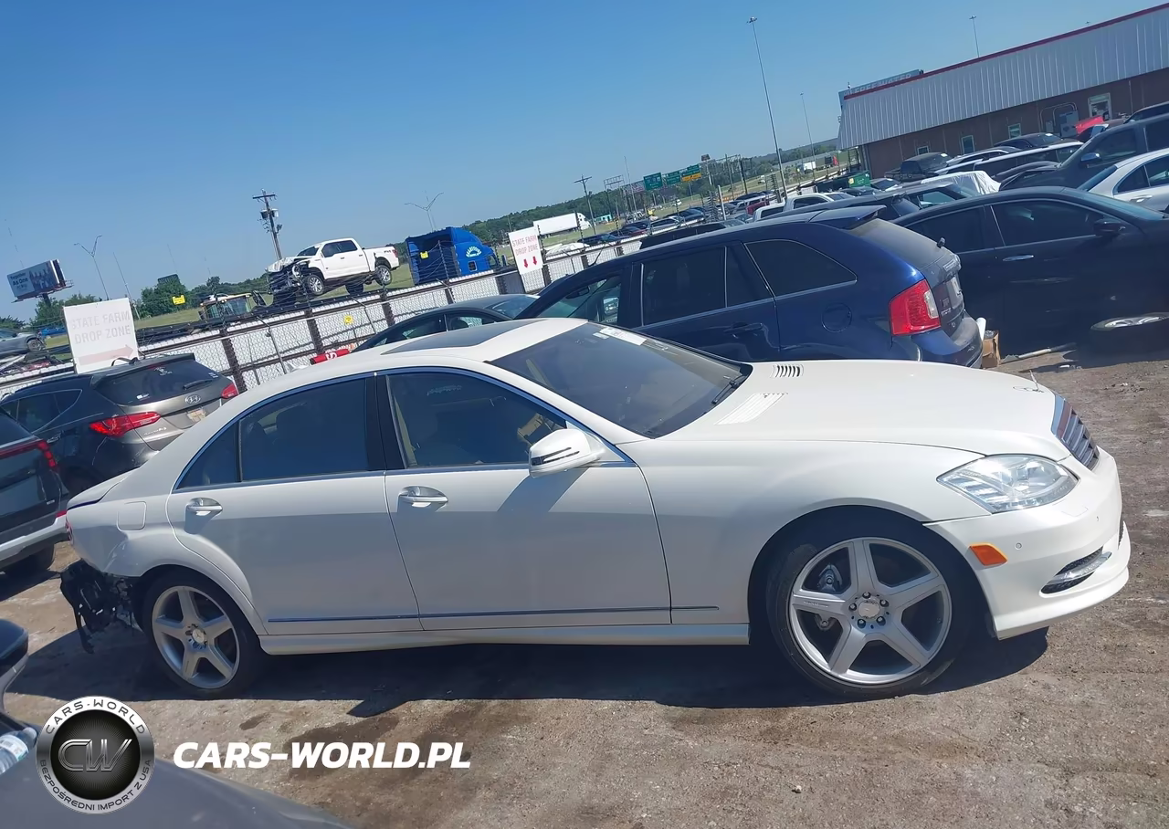 2011 Mercedes-Benz S 550 VIN:WDDNG7BB3BA396615 - 14