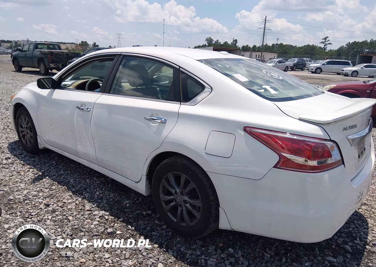 2015 Nissan Altima 2.5 S VIN:1N4AL3AP7FC458060 - 3