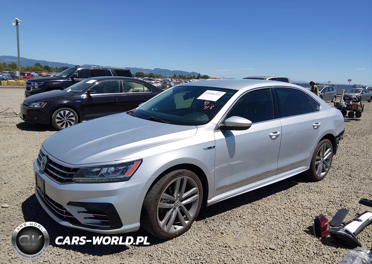 2017 Volkswagen Passat 1.8T R-Line VIN:1VWDT7A34HC044469 - 2