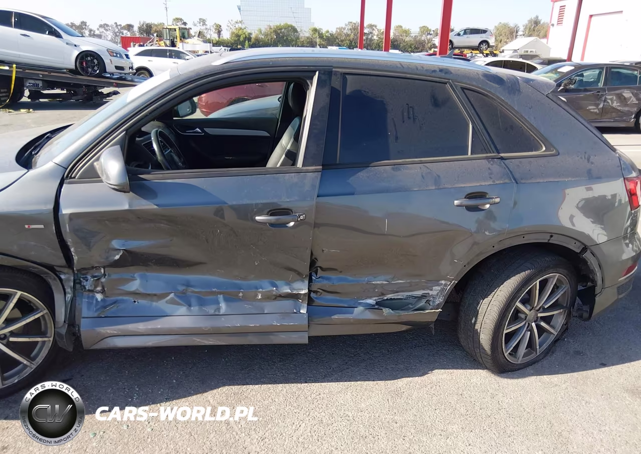 2018 Audi Q3 2.0T Premium VIN:WA1BCCFS8JR035385 - 6