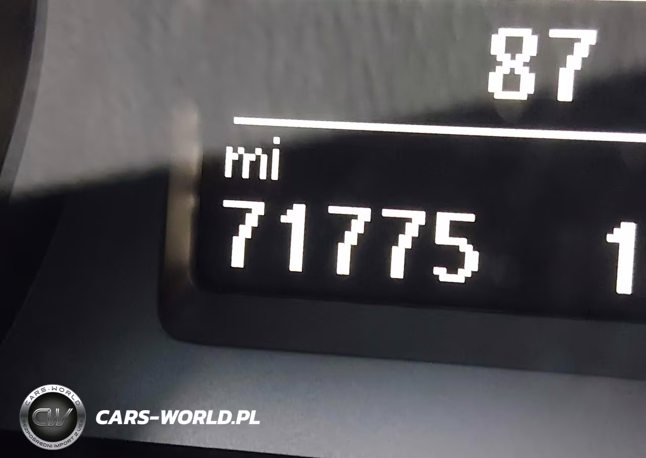 2017 Volkswagen Passat 1.8T S VIN:1VWAT7A36HC047585 - 15