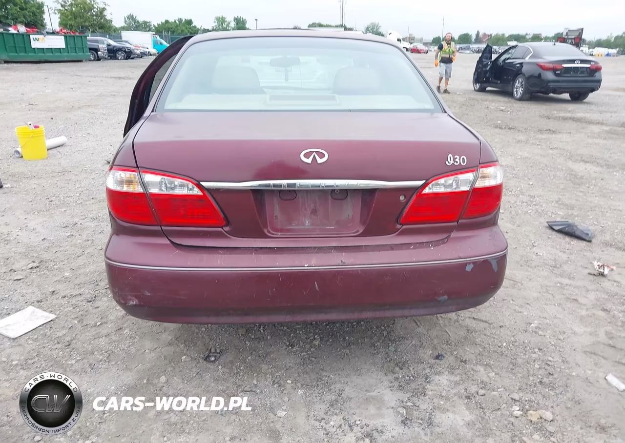 2000 Infiniti I30 Luxury-Touring VIN:JNKCA31AXYT121839 - 17