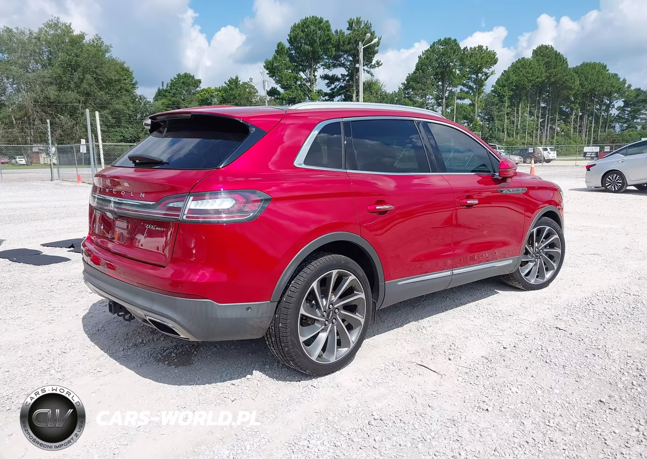 2020 Lincoln Nautilus Reserve VIN:2LMPJ8K91LBL30318 - 4